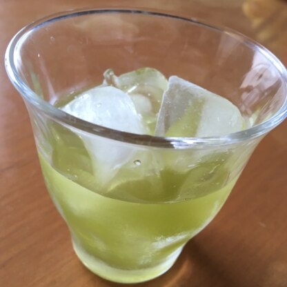 まだまだ熱いですねー‼︎冷たい緑茶がおいしーい(^^)ごちそうさまでした。